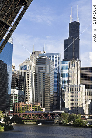 Chicago from under the bridge 13971624