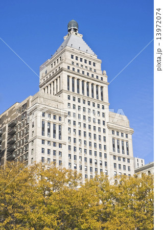 Architecture along Michigan Avenue 13972074