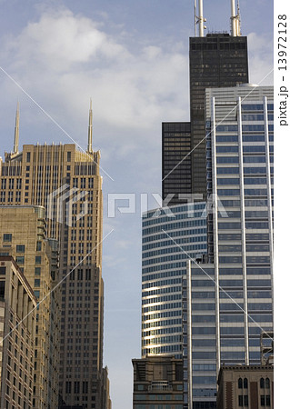 Office buildings in Chicago 13972128