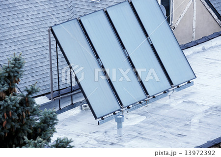 Solar panel on the rooof 13972392