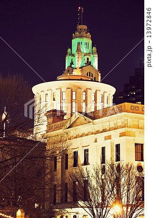 State Capitol Building in Columbus 13972846