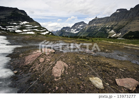Glacier National Park vista 13973277