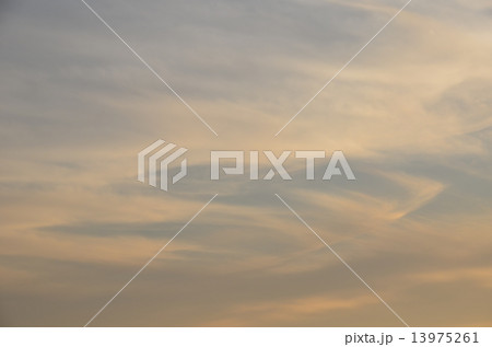 夕陽、夕焼け、夕焼け雲 13975261