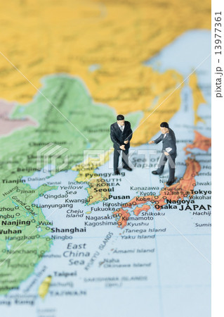 ビジネス・外交イメージ(世界地図-日本と東アジア) 13977361