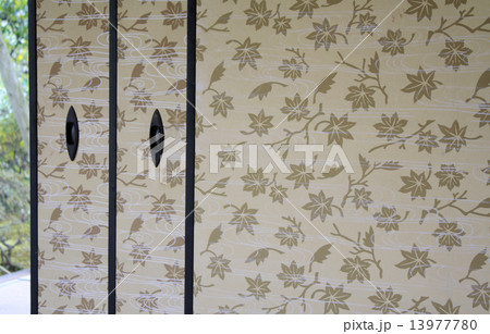 桂離宮　月波楼　ふすまの杼（ひ）形引手 13977780