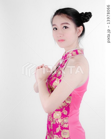 Chinese new year. beautiful young Asian woman dress traditional 13978066