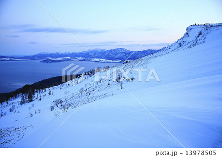 美幌峠から見た屈斜路湖 13978505