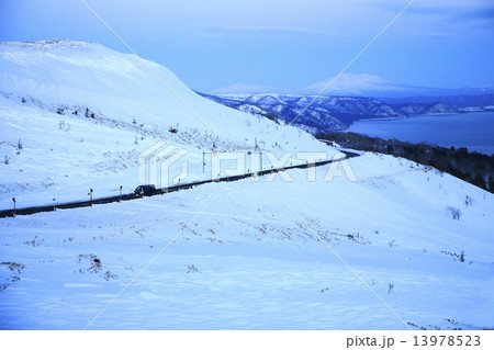 美幌峠から見た屈斜路湖 美幌峠から見た屈斜路湖 13978523