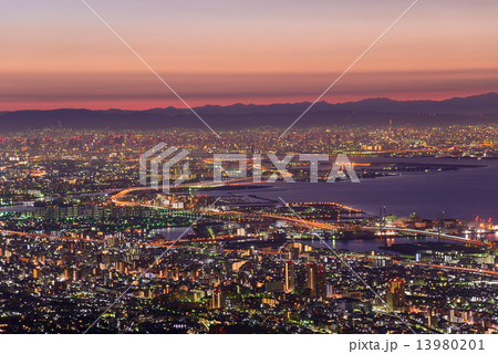 大阪・神戸の夜景　摩耶山掬星台からの眺め 13980201