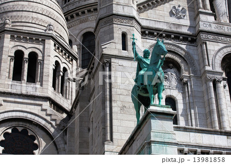 Detail of Sacre Coeur Basilica in Paris, France 13981858