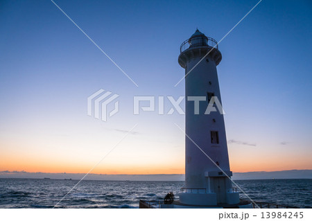 愛知県・知多半島【野間灯台からの夕暮れ】 13984245