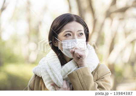 冬の女性 冬の女性 13984387