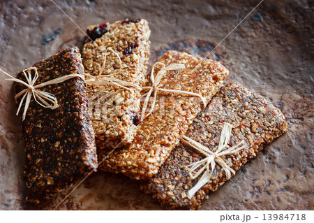 granola bar granola bar 13984718