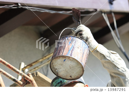 ペンキ塗りイメージ ペンキ塗りイメージ 13987291