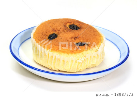 Sponge cake with currants Sponge cake with currants 13987572