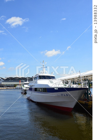博多港(博多ふ頭/福岡県福岡市博多区築港本町) 博多港(博多ふ頭/福岡県福岡市博多区築港本町) 13988332