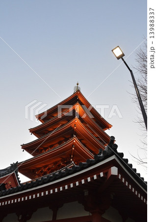 浅草寺の「五重塔」（東京都台東区浅草） 13988337