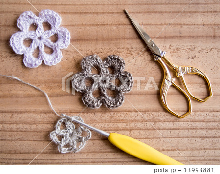 編み物 13993881