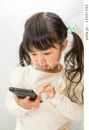 スマホと女の子 スマホと女の子 13997392