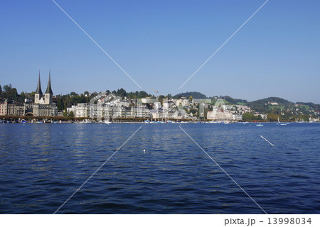 ルツェルン luzern フィアヴァルトシュテッテ湖 vierwaldstatter see ルツェルン luzern フィアヴァルトシュテッテ湖 vierwaldstatter see 13998034