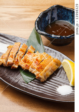 チキンステーキ 13998329