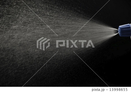 霧吹き　霧 13998655