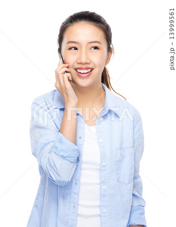 Happy woman talk to cellphone 13999561