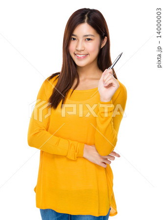 Woman hold with a pen 14000003