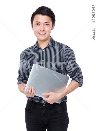 Businessman with laptop 14002047
