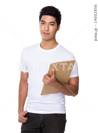 Asian Man hold with clipboard 14002856