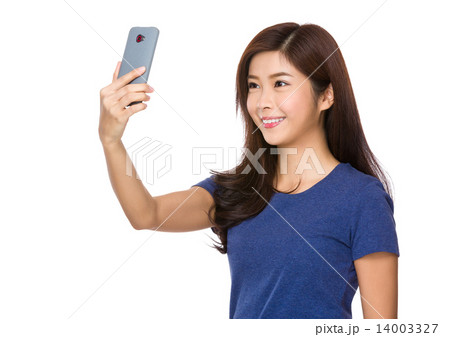 Woman take selfie Woman take selfie 14003327