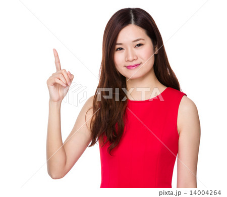 Woman with finger point upwards 14004264