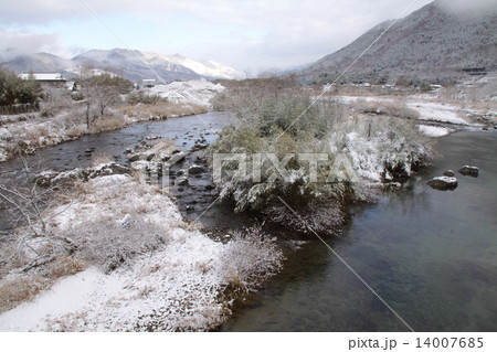 「播磨五川」市川の冬景色（ＪＲ播但線「鶴居」駅、澤付近） 14007685
