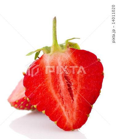 Strawberries 14011020