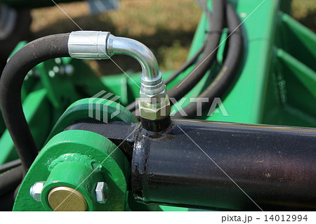 Hydraulic connectors. Agricultural machinery 14012994