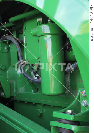 The new engine tractor. Agricultural machinery The new engine tractor. Agricultural machinery 14012997