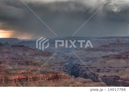 Grand Canyon at sunset before storm Grand Canyon at sunset before storm 14017766