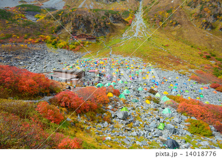 北アルプス 穂高連峰 涸沢カールの紅葉 北アルプス 穂高連峰 涸沢カールの紅葉 14018776