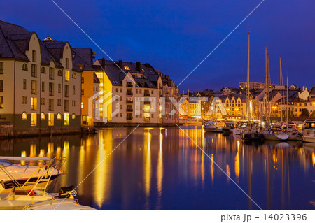 Cityscape of Alesund - Norway Cityscape of Alesund - Norway 14023396