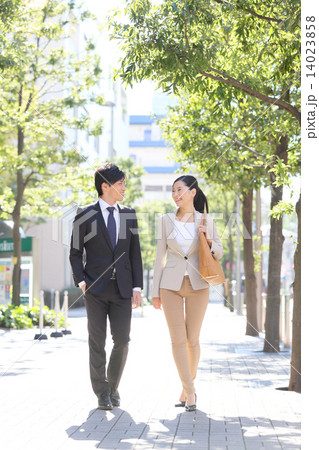 ビジネスシーン 14023858