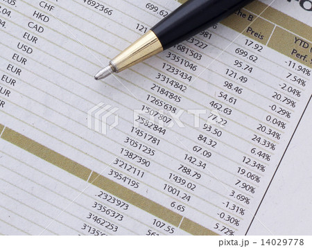 Pen on document 14029778