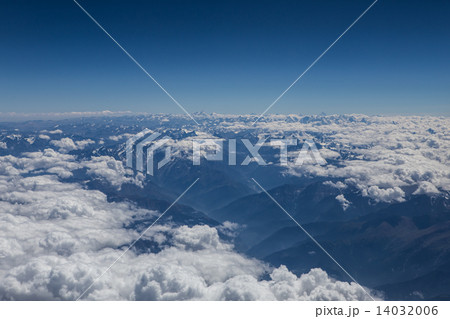 Himalaya mountains under clouds Himalaya mountains under clouds 14032006