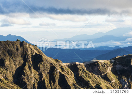 Highland Andes near Quilotoa lagoon, Ecuador, South America 14032766