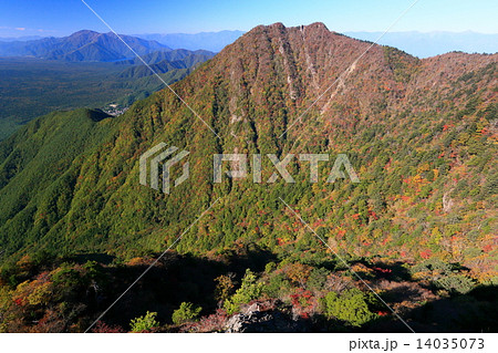 御坂山地　十二ヶ岳から見る鬼ヶ岳 14035073