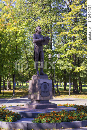 Monument to politican and poet Gavrila Derzhavin 14040434