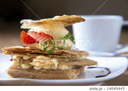 ミルフィーユ 14040445