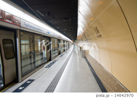 Metro station. China. Hong Kong. 14042970