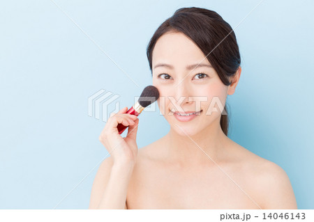 スキンケア ブルーバックイメージ スキンケア ブルーバックイメージ 14046143