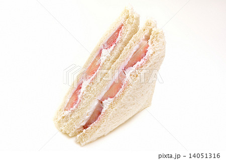 おいしいイチゴサンド 14051316