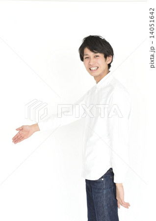 手 14051642